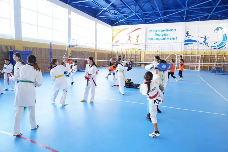 “Келешек мектептері“: Мақтаарал ауданында 1500 орындық мектеп қолданысқа берілді