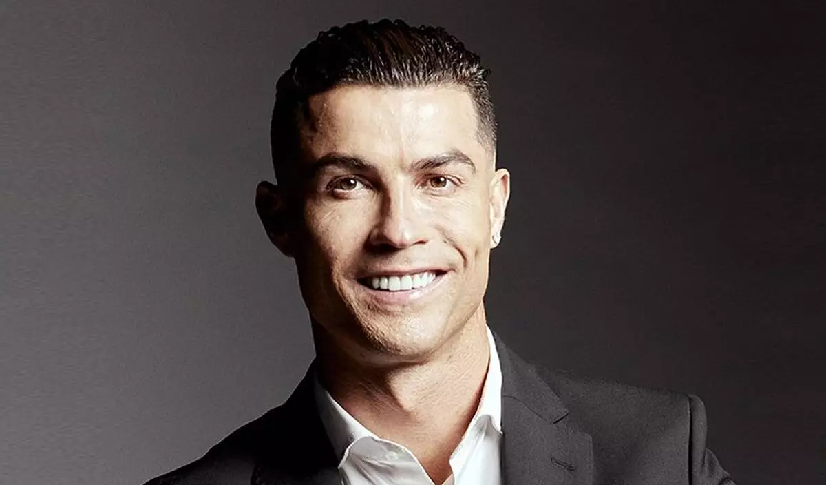 Криштиану Роналду достроил самый дорогой особняк в Португалии