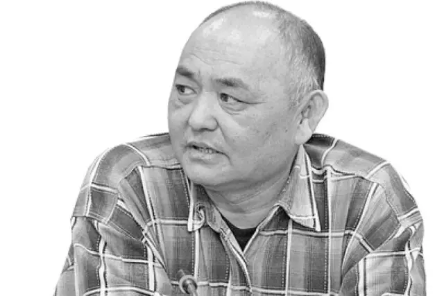 Таласбек Әсемқұлов. Кәрі ат (әңгіме)