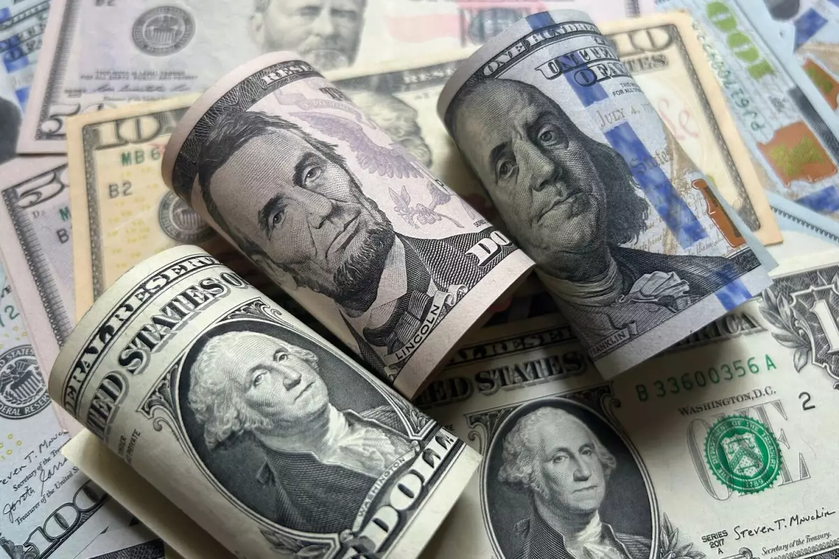 Бірнеше күн арзандаған доллар бағамы қайта көтерілді