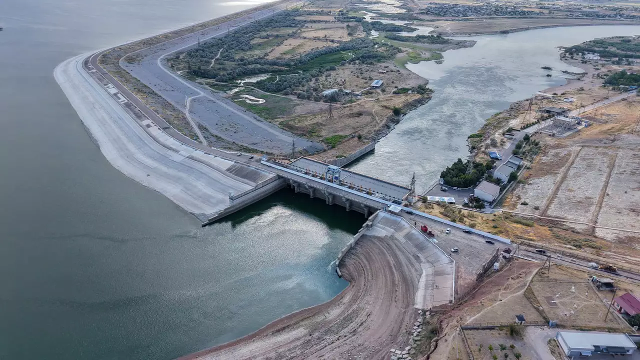 2025 жылы су саласы қызметкерлерінің жалақысы 50%-ға дейін артты: Үкімет жылдық жұмыс қорытындысы туралы