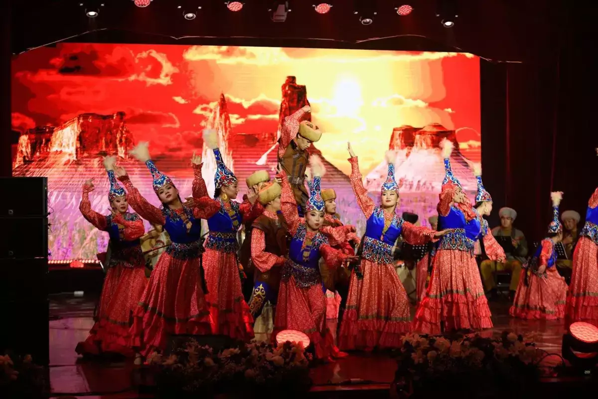 В Мангистау состоялся гала-концерт, посвящённый 50-летию областной филармонии - новости на Lada.kz 19.12.2025