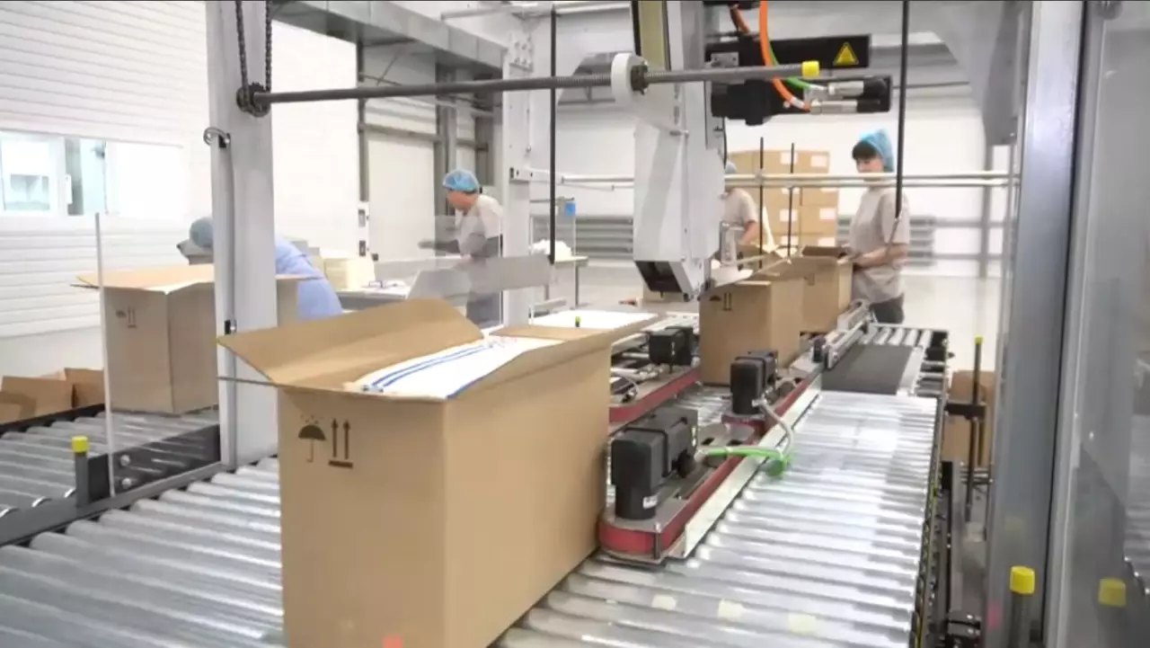 Семейде картон қаптама цехы іске қосылды