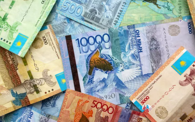 Расходы казахстанцев обгоняют доходы на фоне высокой инфляции