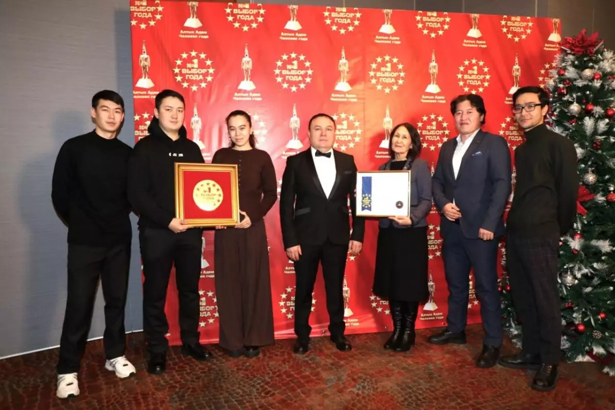 ”Almaty aqshamy” газеті “Қазақстандағы Жыл таңдауы” мәртебелі марапатына ие болды