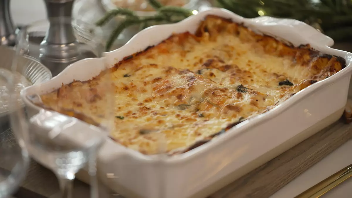Шеф из "American Kitchen" раскрывает секрет домашней лазаньи, который не имеет ничего общего с точными пропорциями.