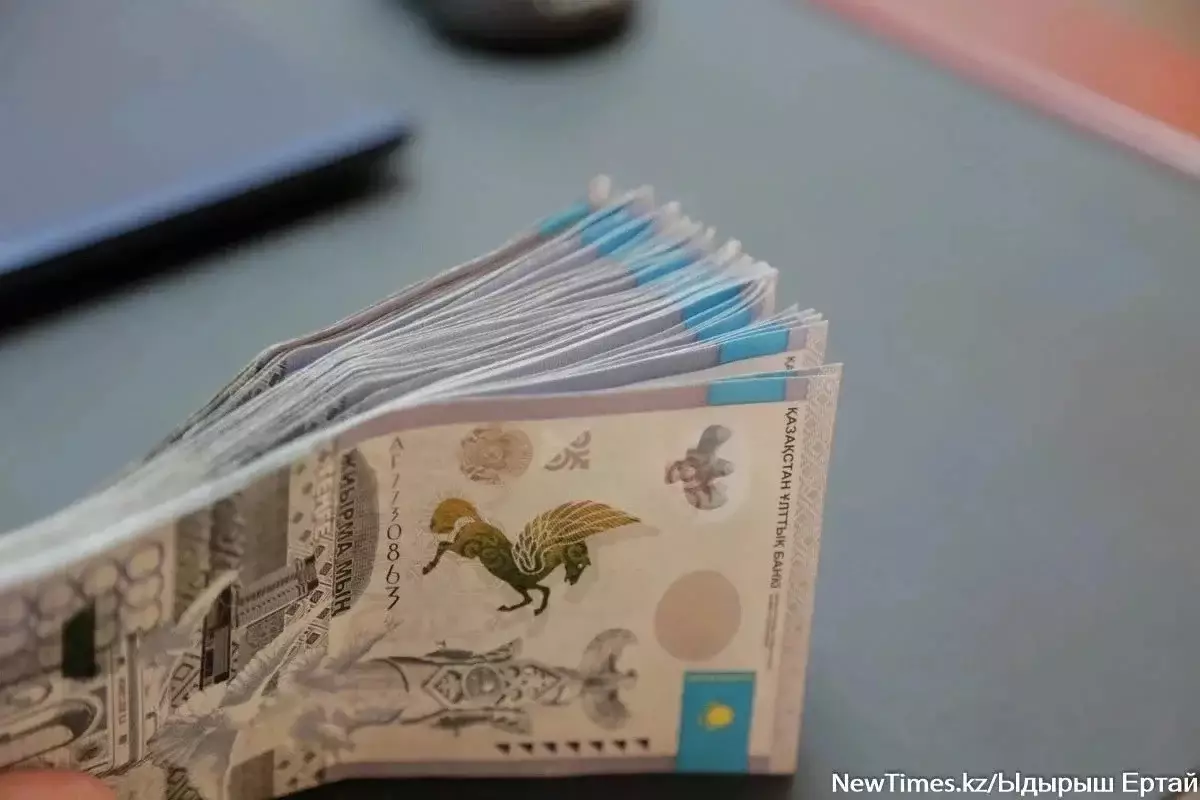 Контроль мобильных переводов: кого и как затронут новые правила