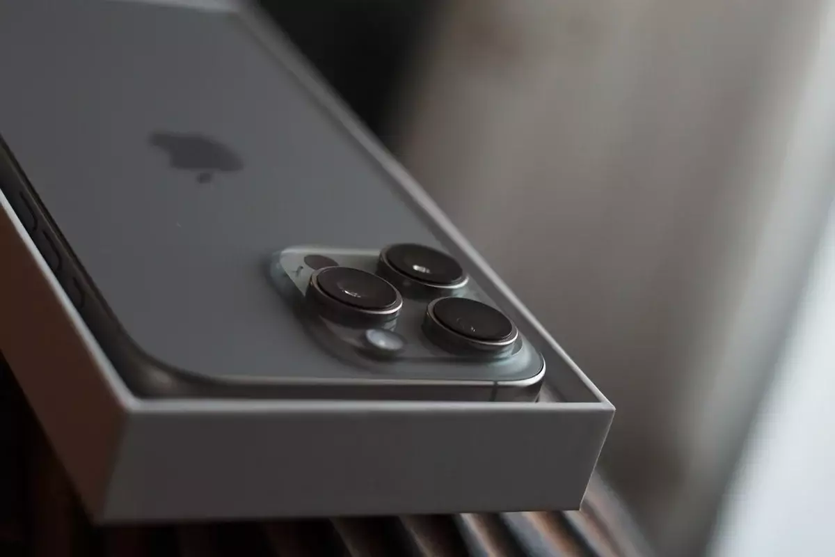 Кредит за iPhone повесила на бывшего свекра жительница Акмолинской области