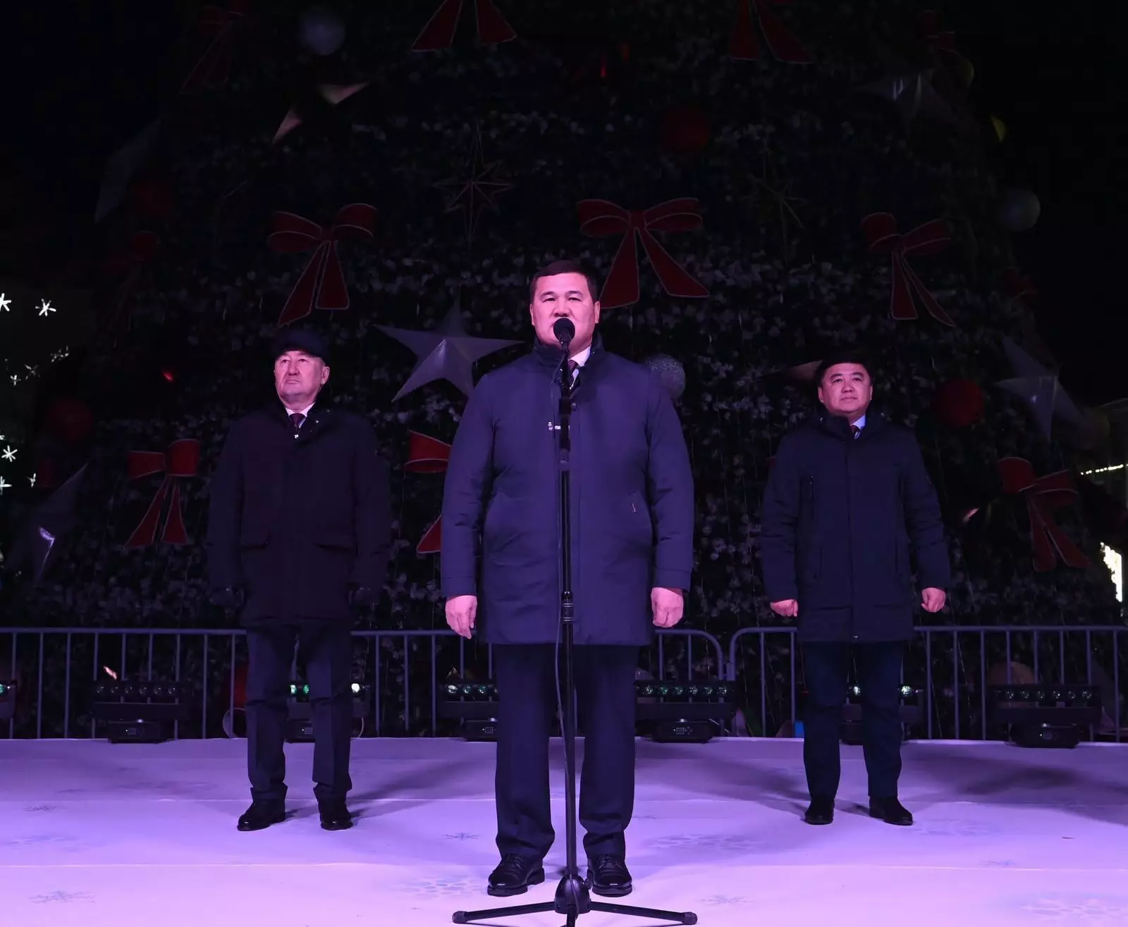 Қызылордада жаңажылдық шырша шамы жағылды