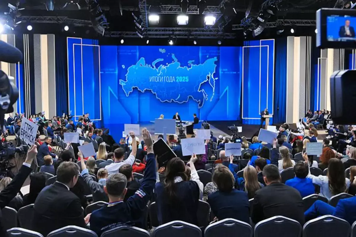 Путин нашел лучшее решение для девушки, задавшей вопрос про утильсбор - новости на Lada.kz 20.12.2025