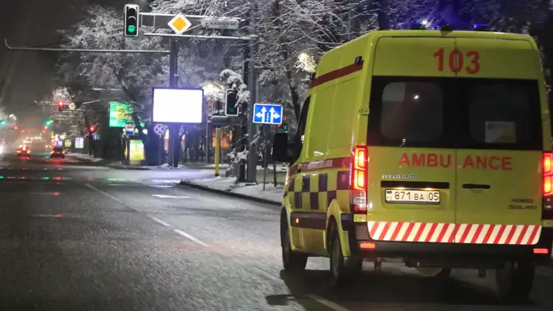 Елордада екі адам терезеден құлап көз жұмды