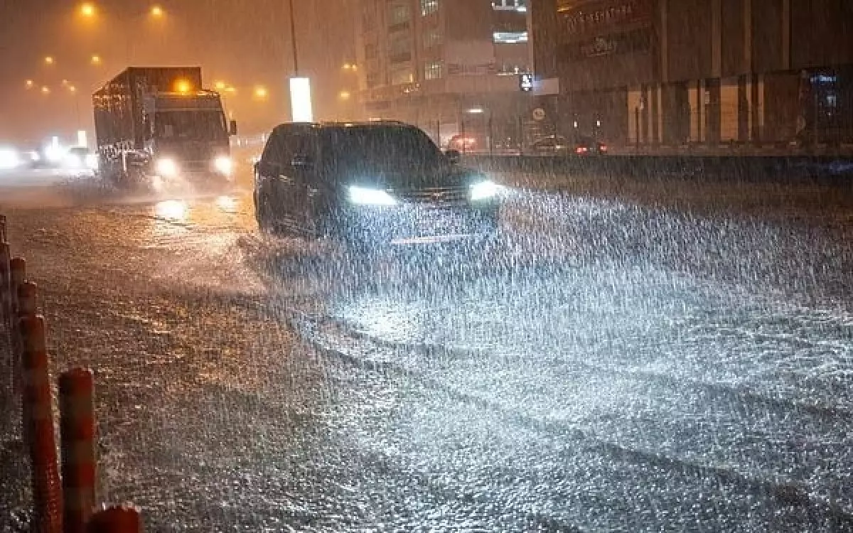 Біріккен Араб Әмірліктерін су басты, қаза тапқандар бар