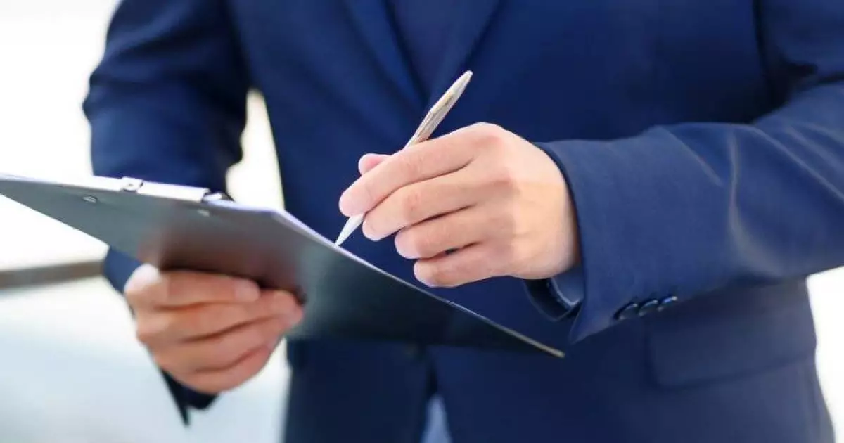  Мемлекеттік қызметкерлерге кәсіпкерлікпен айналысуға бола ма? 