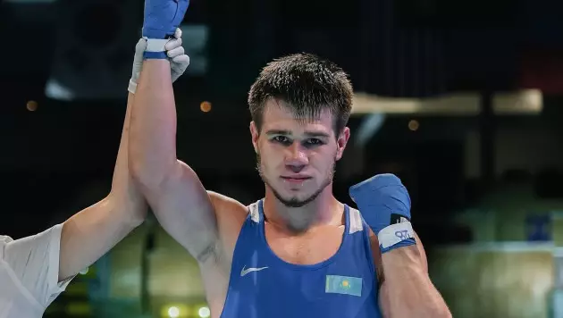 Боксёр сборной Казахстана выиграл бой нокаутом