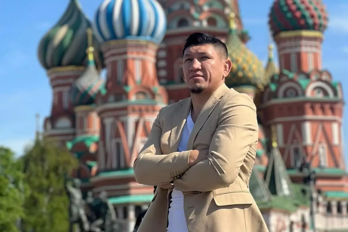 «Свои отнимают хлеб, а чужие дают флаг»: Крик души Куата Хамитова после победы в Москве