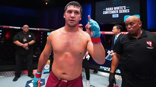 Веретенников и Нургоожай стали новыми казахстанскими звездами UFC в 2025 году.