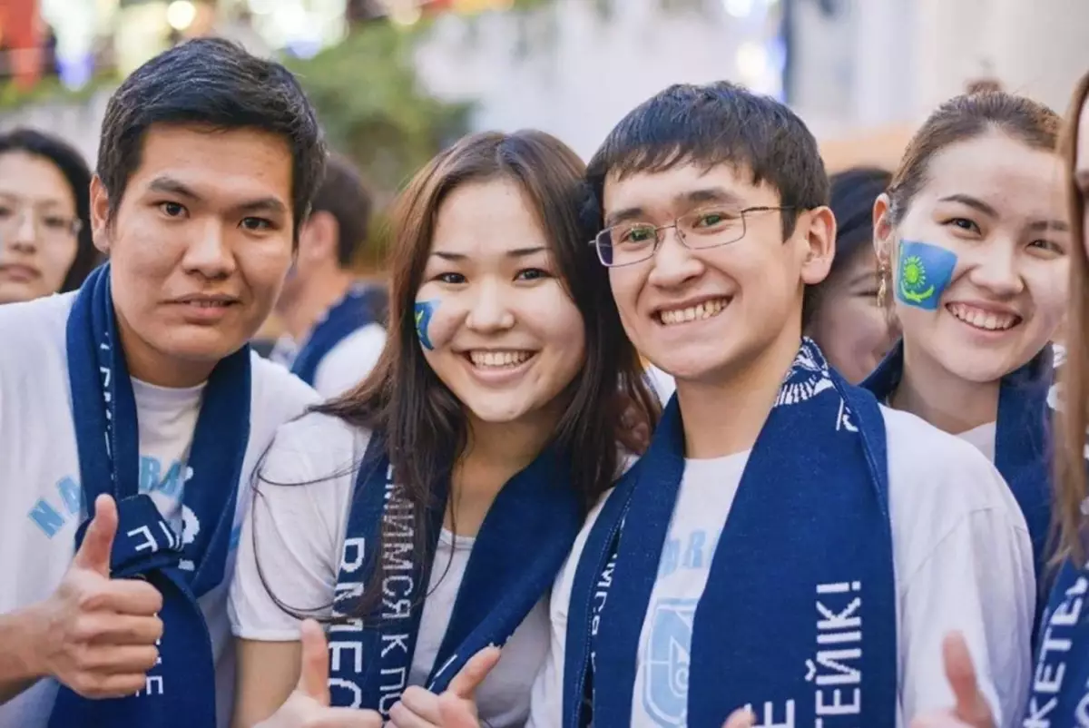 Треть страны — молодежь: как живут и чем пользуются 5,8 млн молодых казахстанцев