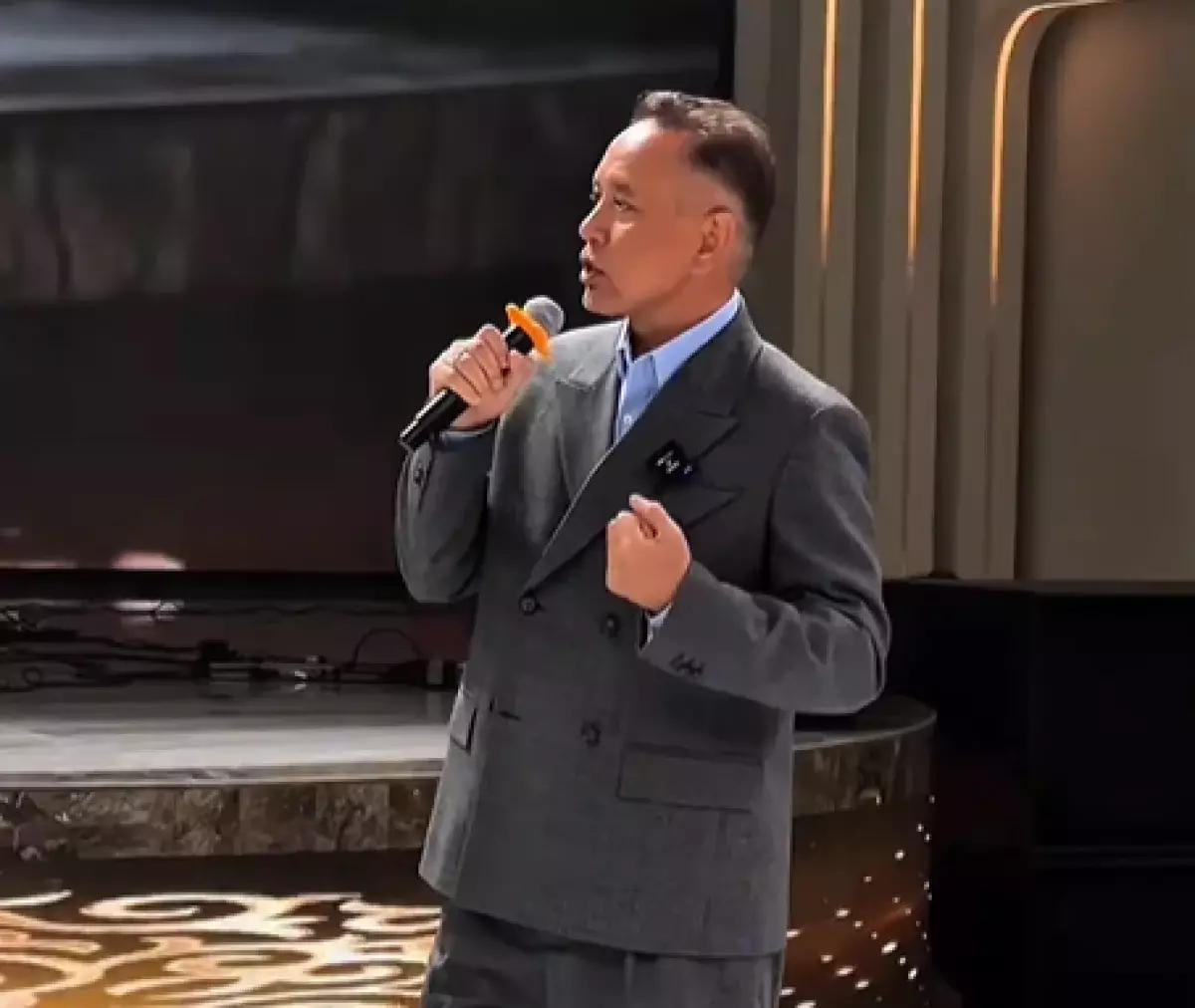 Бизнесмен Алагузов будет платить пенсии родителям сотрудников