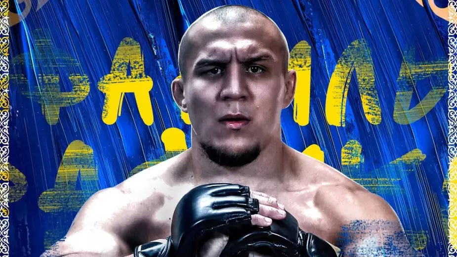 Фаниль Рафиков против экс-чемпиона американской PFL: результат, видео боя и интервью