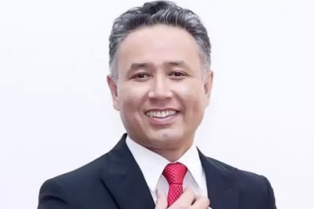 Баян Алагөзовның күйеуі қызметкерлерінің ата-аналарына зейнетақы төлейтін болады