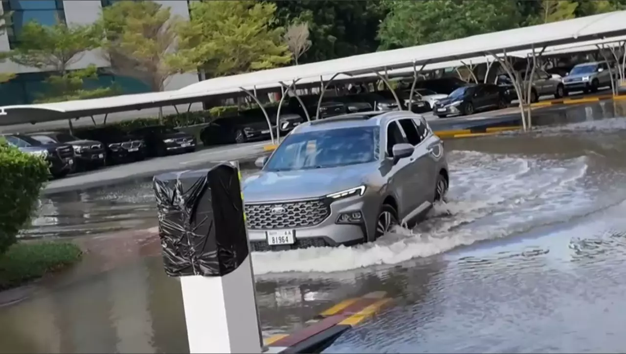 Дубайды топан су басты