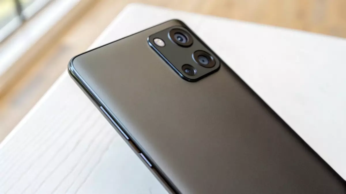 Xiaomi 17 Ultra: первый взгляд на фотофлагман с камерой 200 Мп