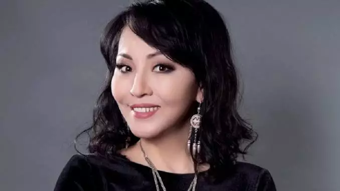 «Келінімді қызымдай көрмеймін»: Айгүл Иманбаева келінімен арақатынасы туралы айтты (ВИДЕО)