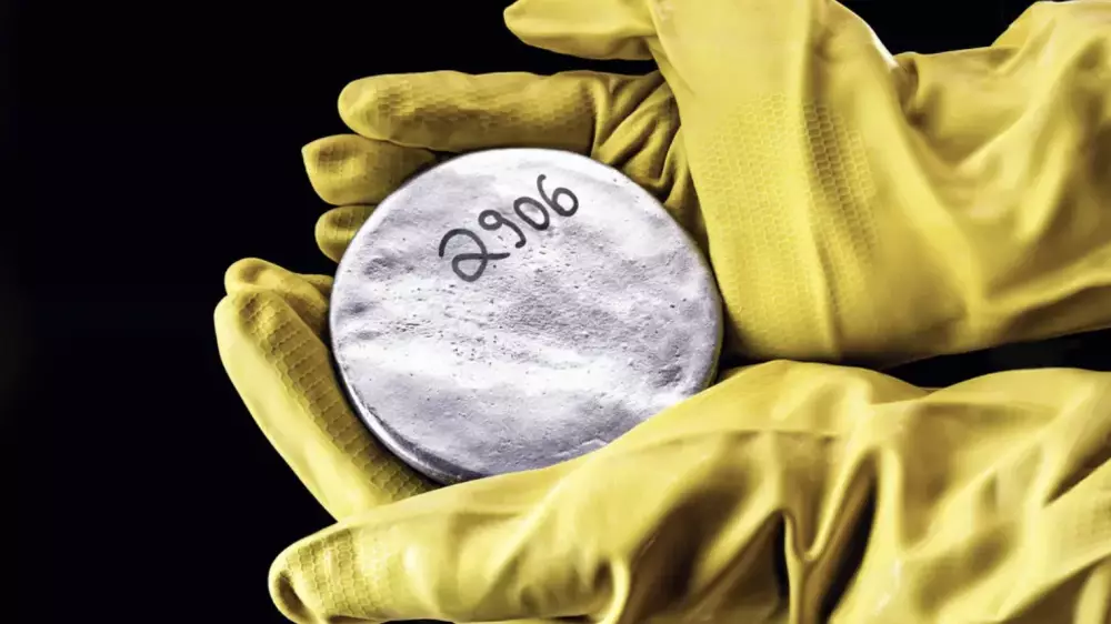 ҰҚК операциясы: Уран сатпақ болғандар бас бостандығынан айырылды