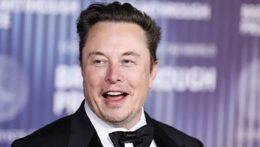 Тарихтағы алғашқы адам: Илон Масктың дәулеті 700 миллиард долларға жетті