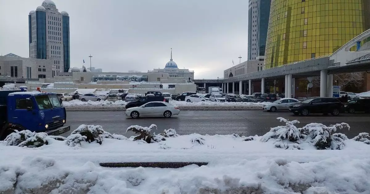 Снег и мороз до минус 21 градуса ожидаются в мегаполисах Казахстана.