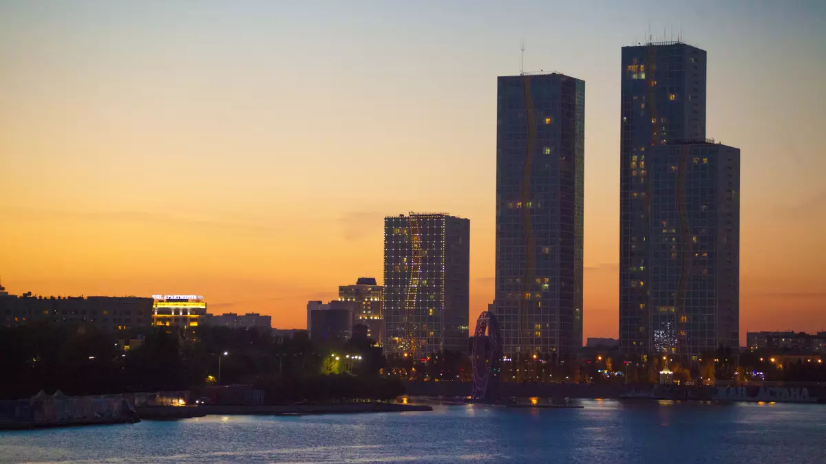 Алдағы түн – биылғы ең ұзақ түн: Қазақстанда қысқы күн тоқырауы басталады