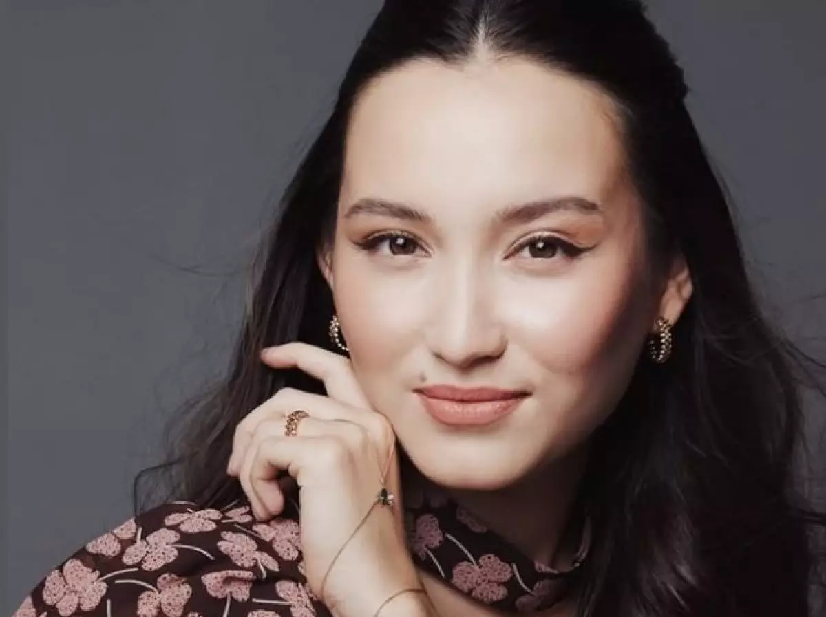 Жансая Абдумалик отреагировала на сравнение с Бибисарой Асаубаевой