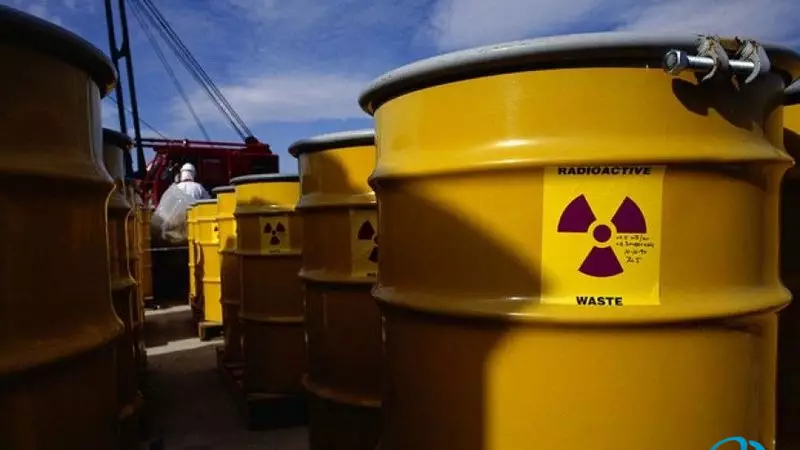 Үш қазақстандық радиоактивті уранды сатпақ болған