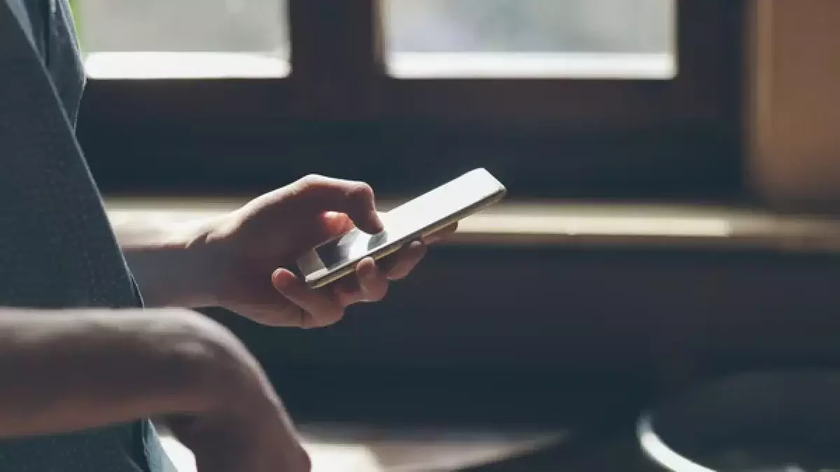 В общежитии взорвался смартфон: восемь подростков госпитализированы