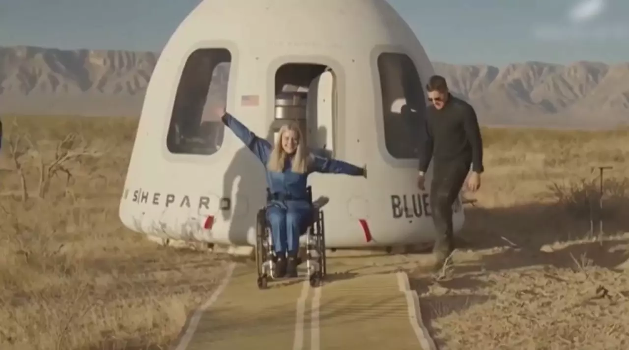 Девушка с инвалидностью покорила космос