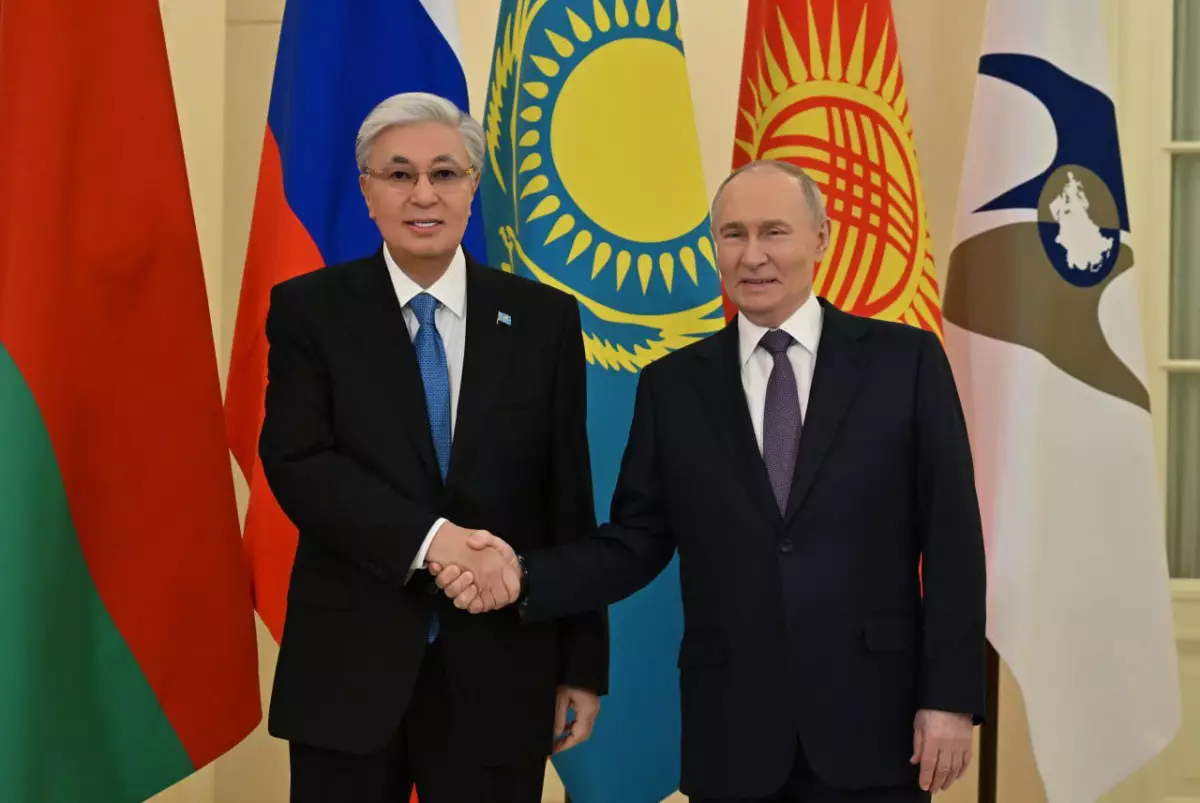 Токаев прибыл в президентскую библиотеку Ельцина для участия в саммите ЕАЭС