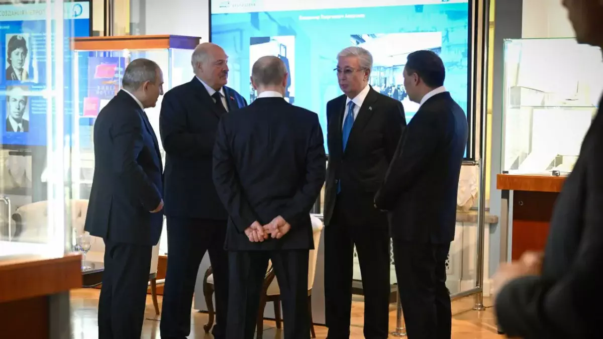 Президент Жоғары Еуразиялық экономикалық кеңестің шағын құрамдағы отырысына қатысты