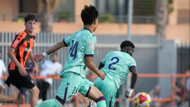 17-летний игрок сборной Казахстана близок к контракту с испанским клубом