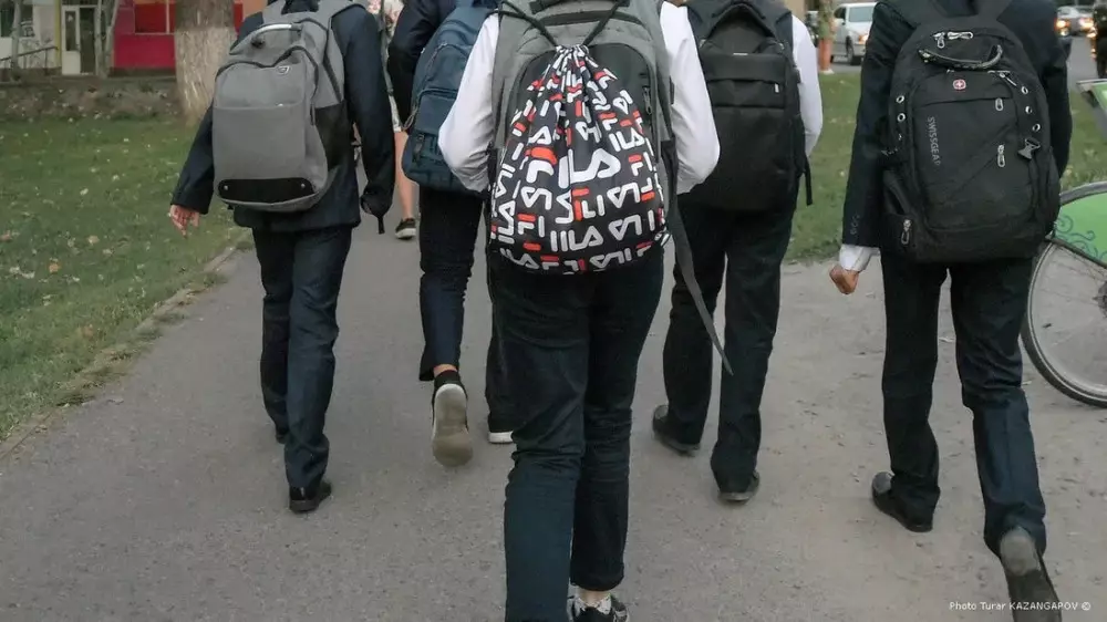 Школы Караганды взяли под усиленную охрану после сообщений в соцсетях