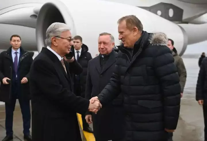 Александр Дрозденко встретил президентов Белоруссии и Казахстана в аэропорту Пулково.