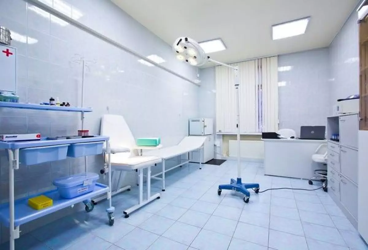 ШҚО-да дәрігер дәрі егемін деп науқастың өкпесін тесіп жіберген