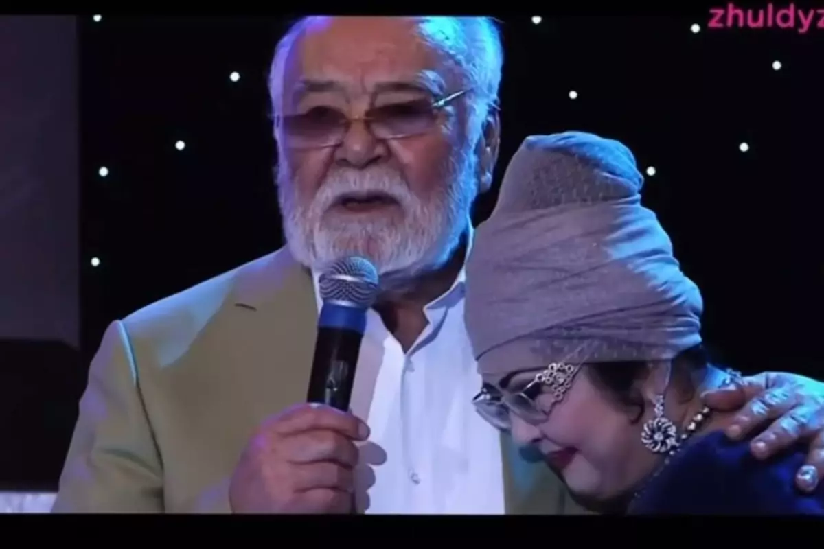 «Қоштасқым келмейді, амал қанша»: Мақпал Жүнісова Асанәлі Әшімов жайлы жазды (ВИДЕО)