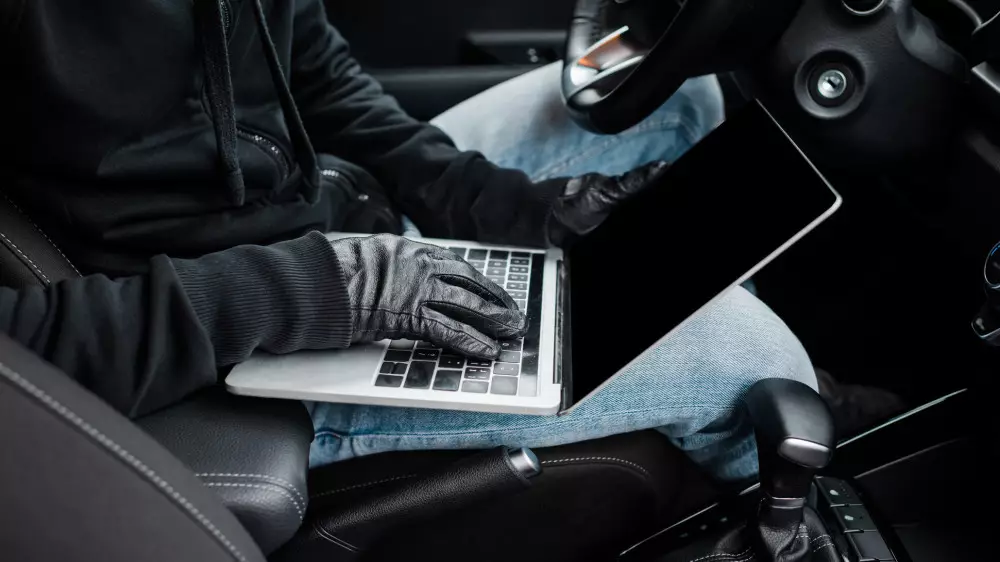 МВД раскрыло схему по краже автомобилей в Казахстане