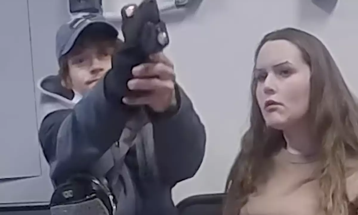 АҚШ-та ұры полицейді атып өлтірмек болды