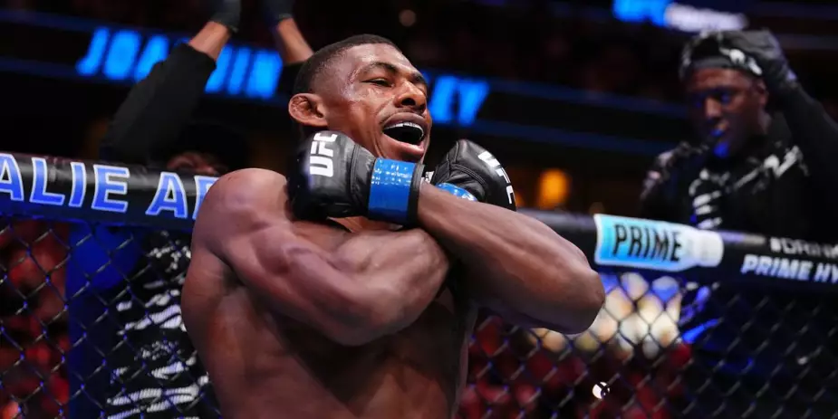 Хоакин Бакли пригрозил Шавкату Рахмонову нокаутом