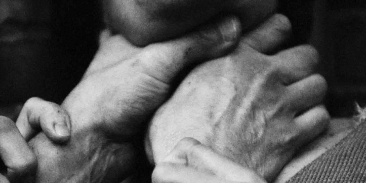 "Ұлым өлтіремін дейді": ер адам көпшіліктен көмек сұрады (ВИДЕО)