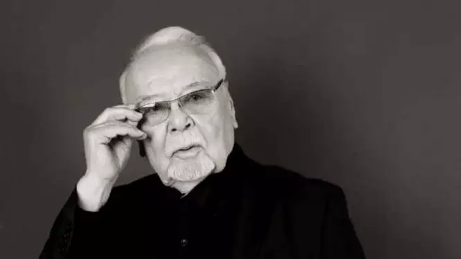 Марқұм Асанәлі Әшімовтің соңғы сөзі: Журналист ұлы актердің соңғы видеосын жариялады