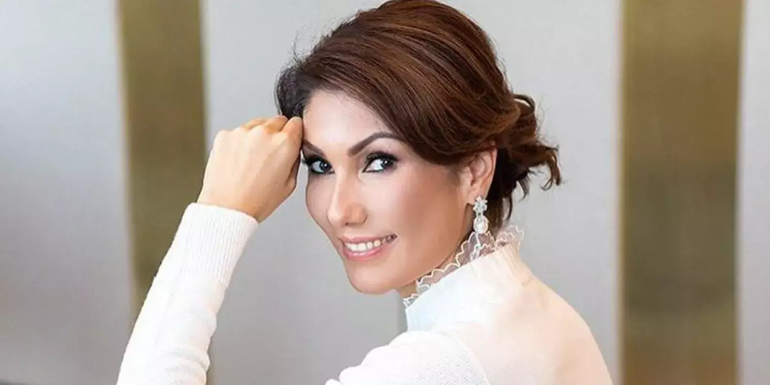 Танымал визажист Әлия Назарбаеваға макияж жасап, 10 мың доллар алған