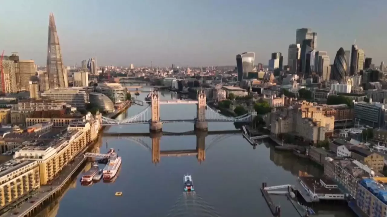 Ұлыбританияда заңсыз мигранттар көбейді