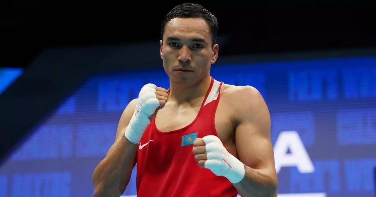  Кеше ғана үйленген қазақ боксшысы тойдан кейін өткен турнирде қарсыласын нокаутқа түсірді (ВИДЕО) 